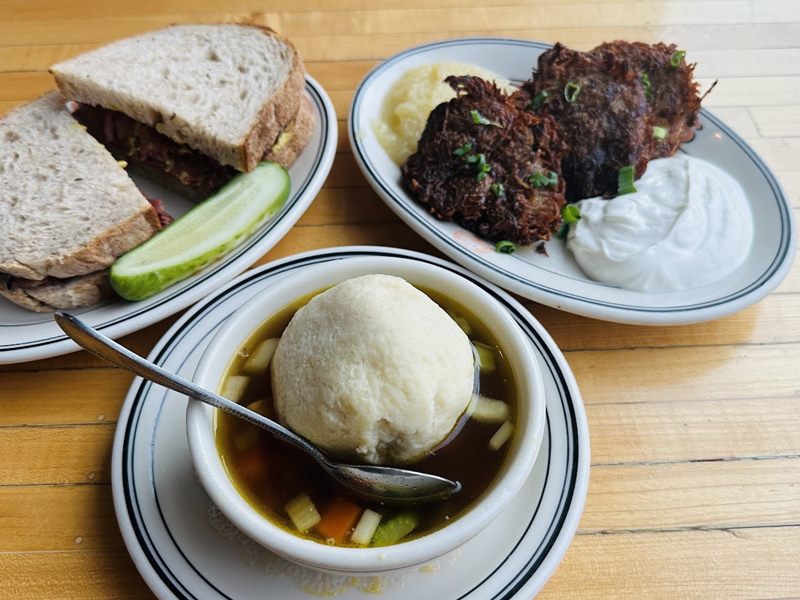 Mamaleh's Delicatessen Cambridge food